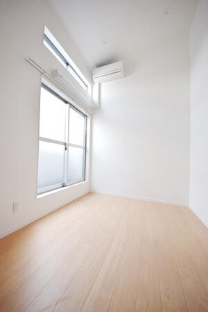 プロストル ミラの物件内観写真